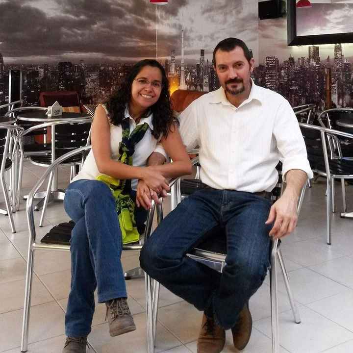 foto en el café después de la remodelación