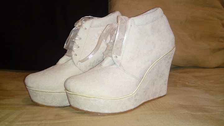 Buscando zapatos 💍👠 34