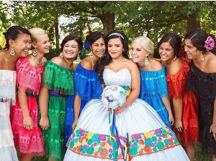 "Damas Muy Mexicanas" - 14