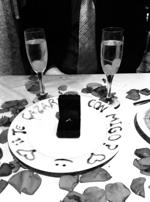 Usaste foto para anunciar el compromiso?? - 1