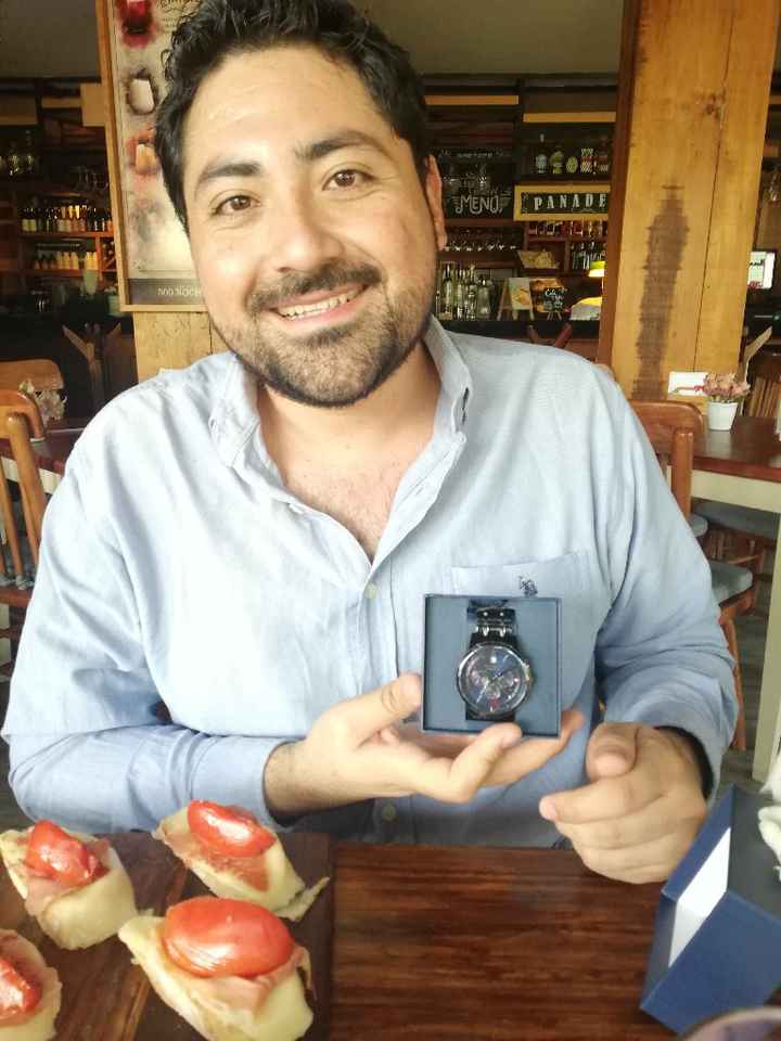 Entrega de reloj de compromiso! ⌚😍❤️ - 2