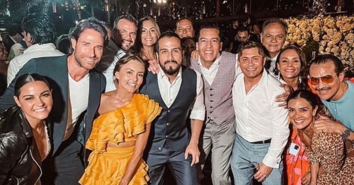 Todo fue como en un sueño, en nuestro amor todo va sucediendo 💗 4