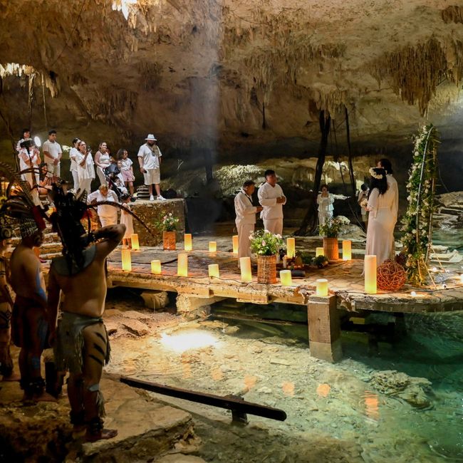Ceremonias dentro de un cenote ¿Te animarías? 🦋 - 3