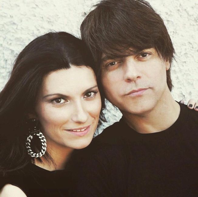 Entre tú y mil mares ¡Se casó Laura Pausini! 💍✨ 6