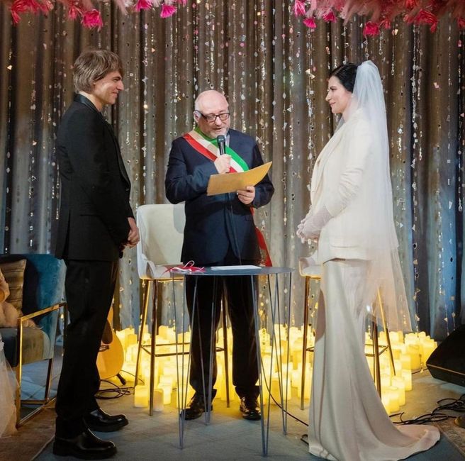 Entre tú y mil mares ¡Se casó Laura Pausini! 💍✨ 4