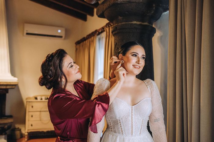 Tradiciones familiares con mamás en la boda ¿Cuál seguirás? 💖 2