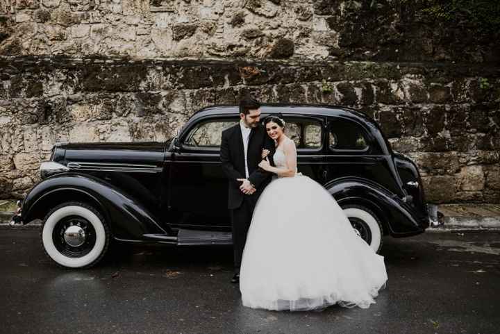 Coche clásico en ¿plata o negro? 👀💗 - 1