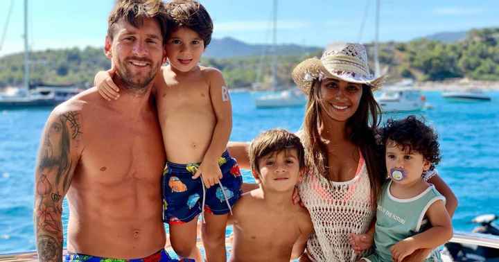 Una hermosa historia de amor: Messi y Antonela 😍⚽ ¡El mejor Gol de su vida! - 4