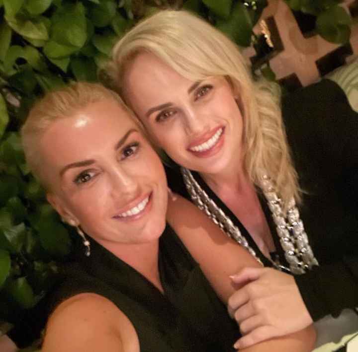 De cuento de Disney ¡Se comprometió la actriz Rebel Wilson! 🌈😍 - 3