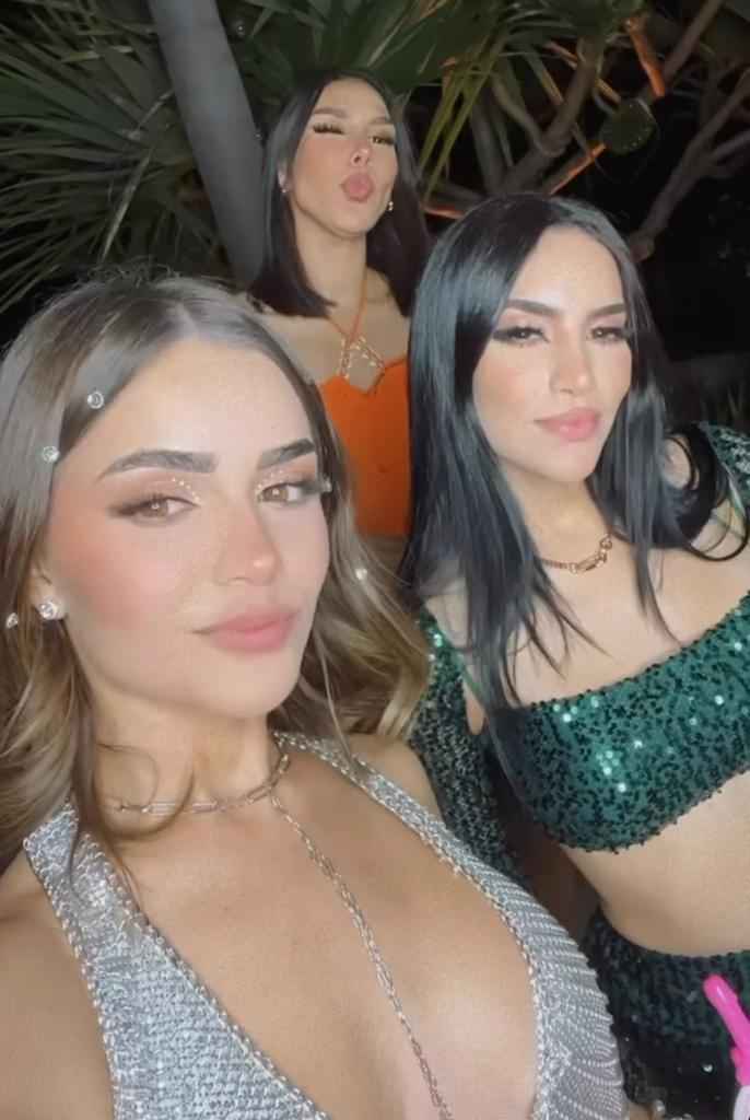 Strippers + piñata + famosos = despedida de Lele Pons 💥 - 2