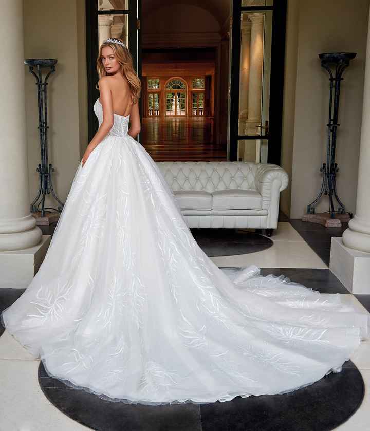 Top 5 de vestidos fav de la comu 2023 - 6