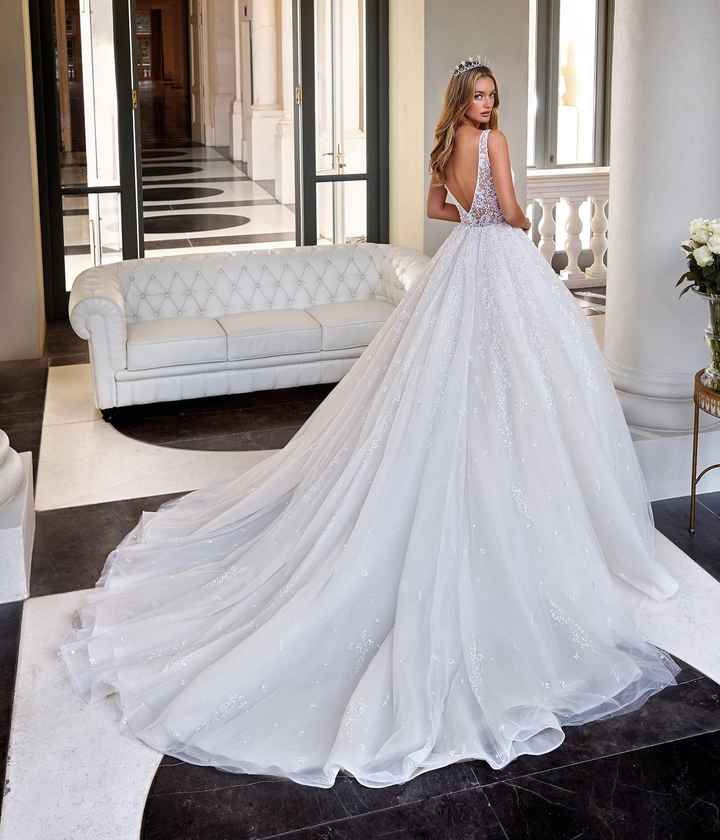 ¿Qué opinas de este vestido de Demetrios? 🙈👀 - 2