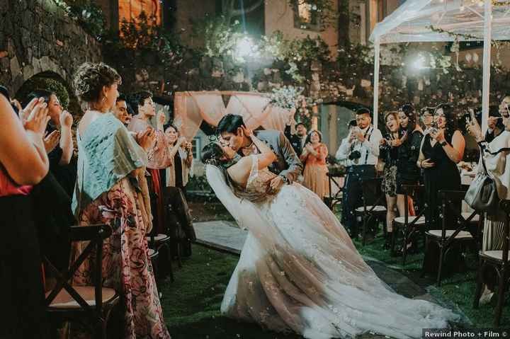 ¿Tendrás sesión del primer beso? 😘 - 1