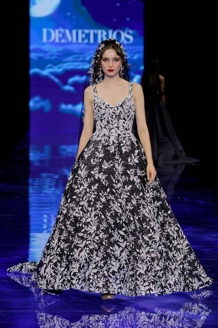 Casarte de negro ¿Qué opinas? 🖤 - 3