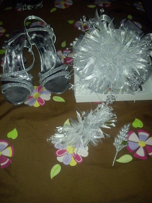 Zapatillas,ramo,tocado