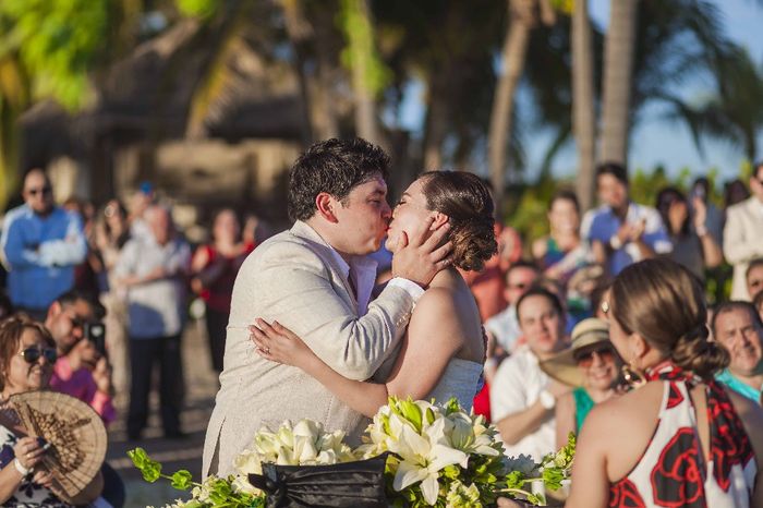 Montse reta a los novios de la comu a 2