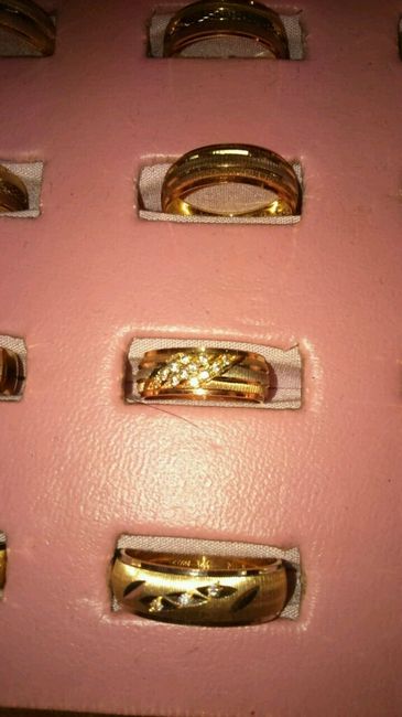 Ayuda chicas no podemos elejir las argollas son tan parecidas - 2