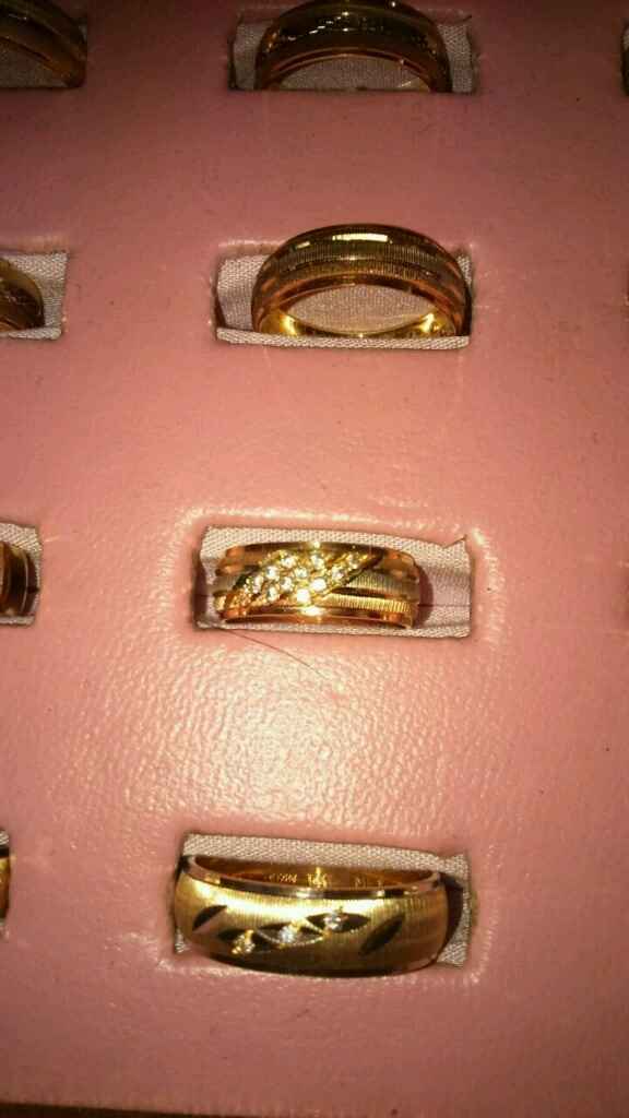 Ayuda chicas no podemos elejir las argollas son tan parecidas - 2