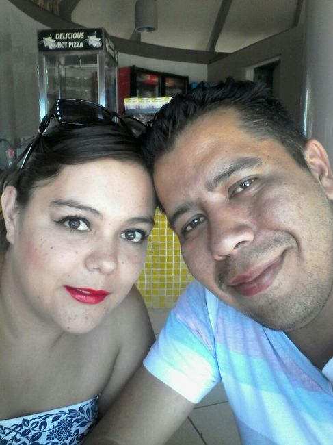 ¿cual es tu foto favorita con tu prometido? - 21