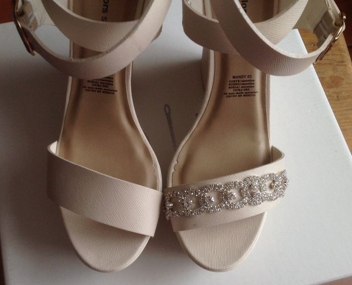 Con detalle