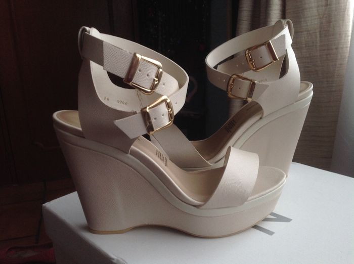 Zapatos puente