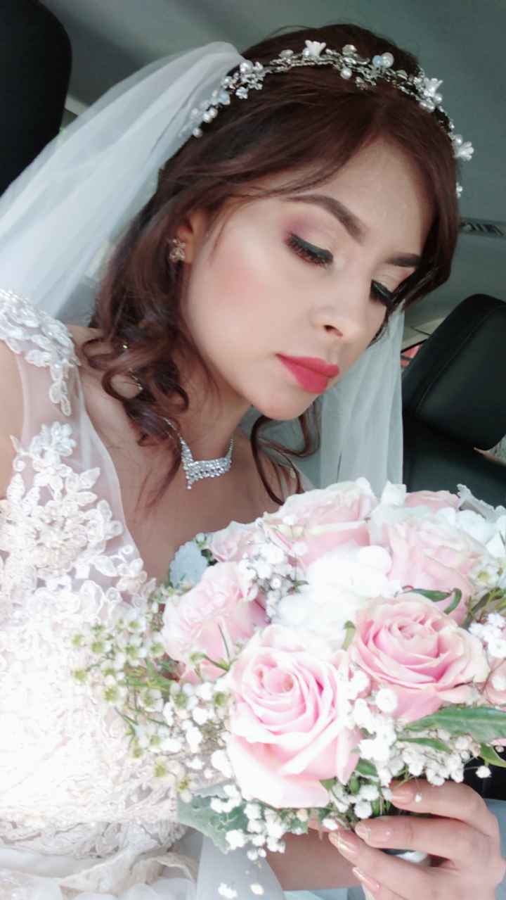 ¿Qué accesorio no puede faltar en un ajuar de novia? 💍👛👰 - 1