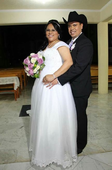 Me siento curiosa con sus vestidos - 1