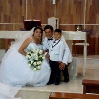 nosotros y mi hermano que lo amo( se vistieron igual)los ame