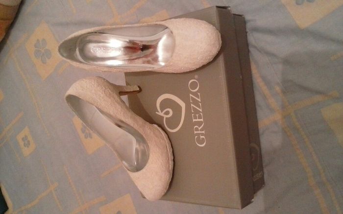 Lla tengo mis zapatos para el templo y mi vestido al civil!! - 2