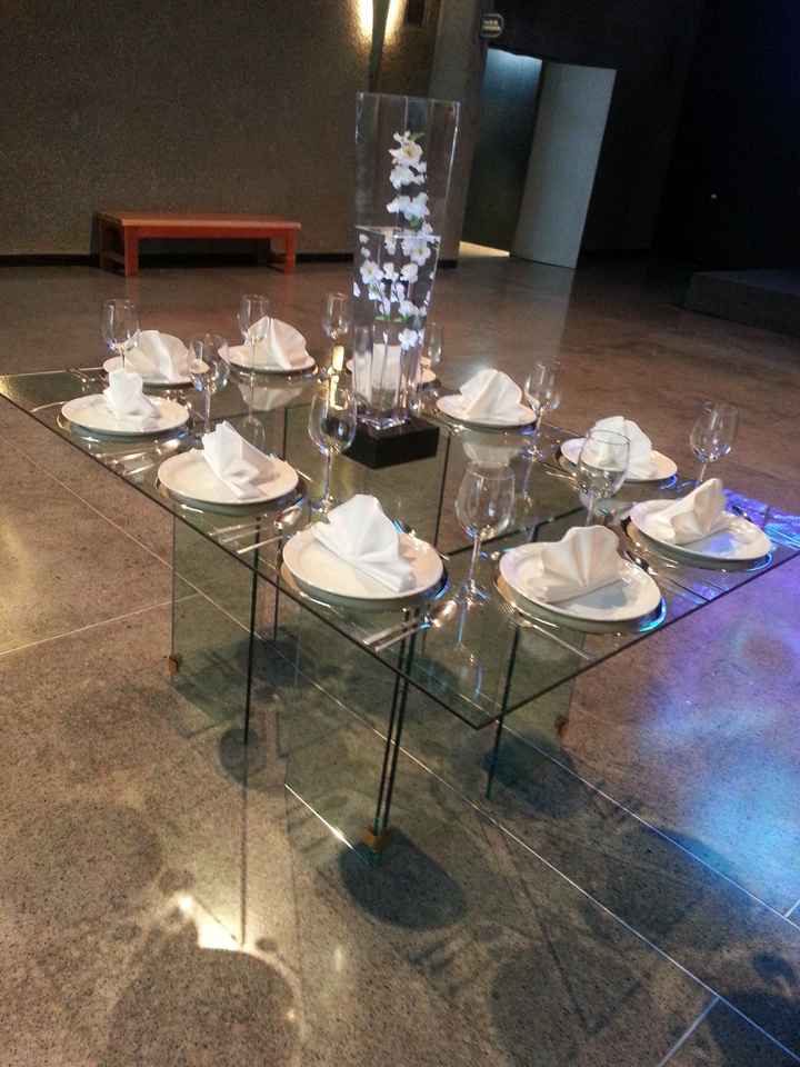 MESA DE VIDRIO
