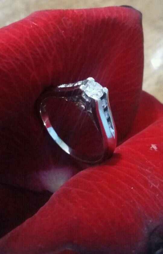 ¿Cómo presumiste tu anillo de compromiso en las redes? - 1