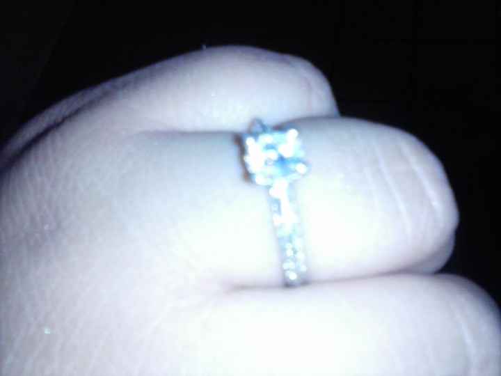 Presuman su anillo de compromiso!! - 1