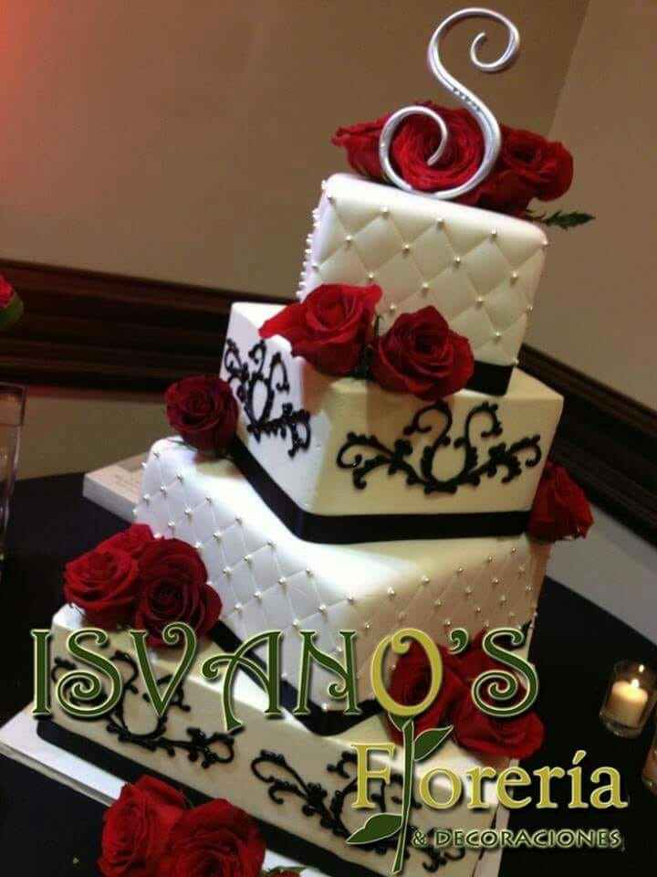 Pastel y centros de mesa 😍 - 2