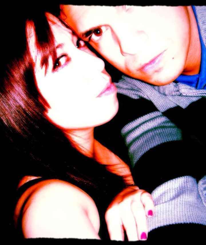 Presuman a sus futuros Maridos  - 1