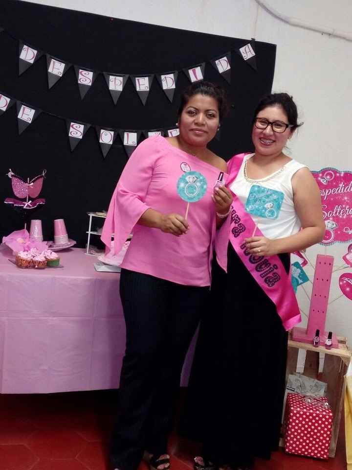 AQUI CON UNA COMPAÑERA QUE GANO UN JUEGO