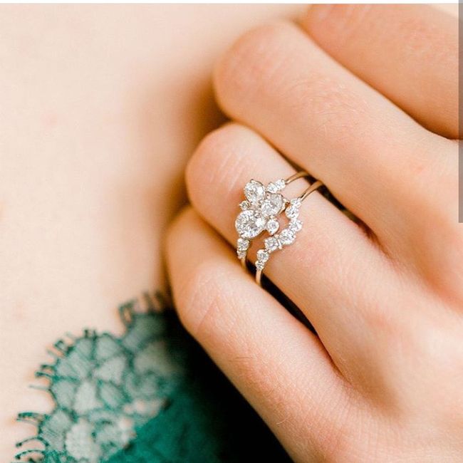 Anillos de compromiso delicados 💍 21
