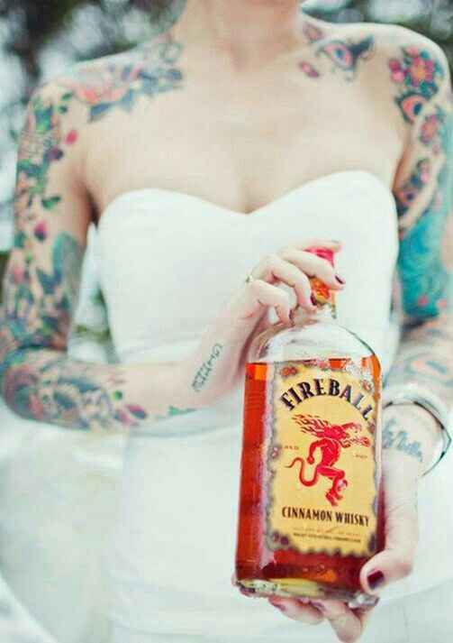  Novias con tatuajes 🎨 - 12