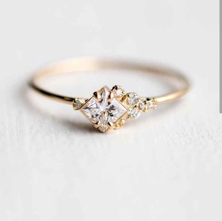 Anillos de compromiso delicados 💍 - 11