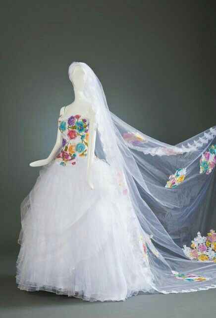  Tendencias: vestido de novia con bordado floral 🌸🌻 - 12