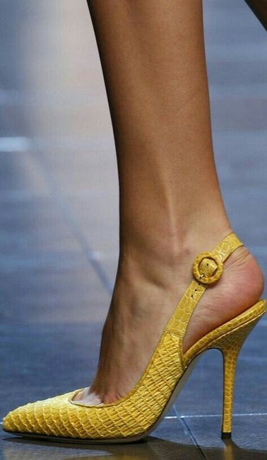 Zapatillas amarillas! 💖 15