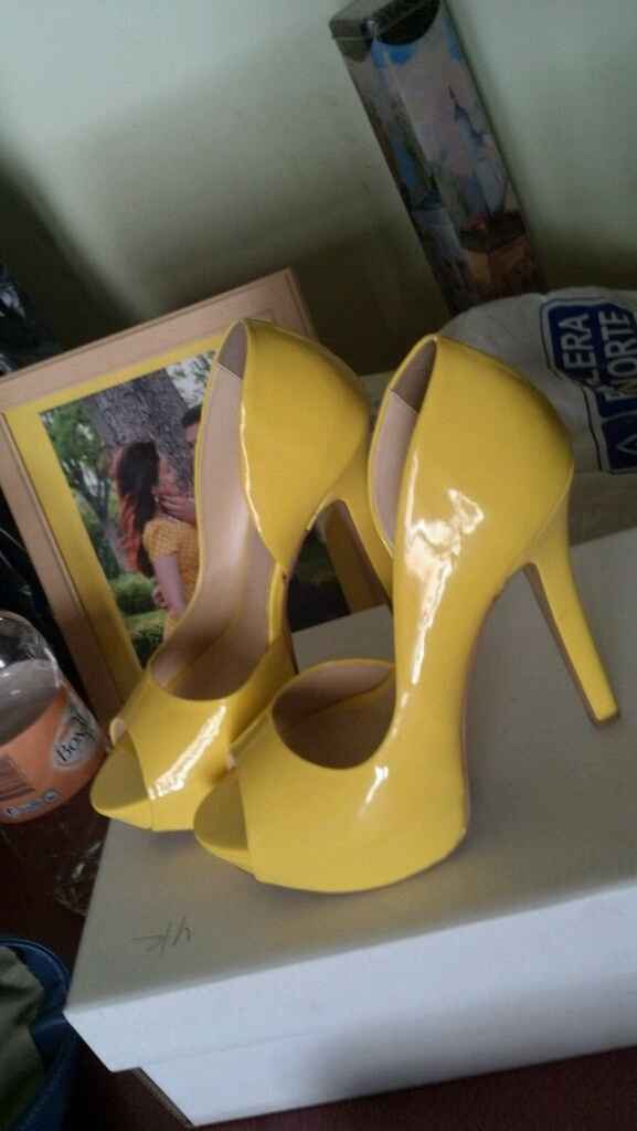 Zapatillas amarillas - 2