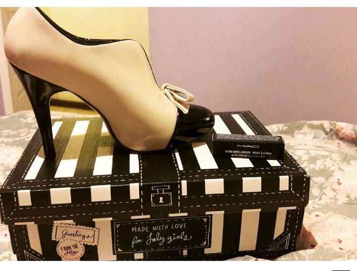 Comparte tus zapatos - 1