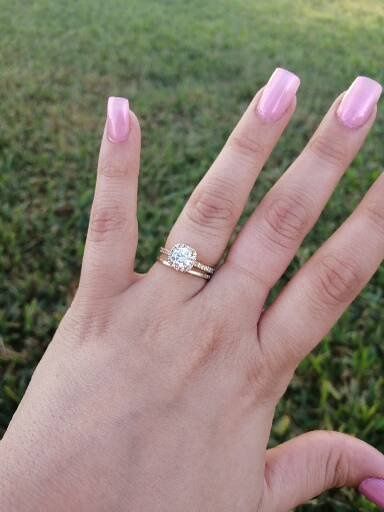 ¿De qué forma es la piedra? 5