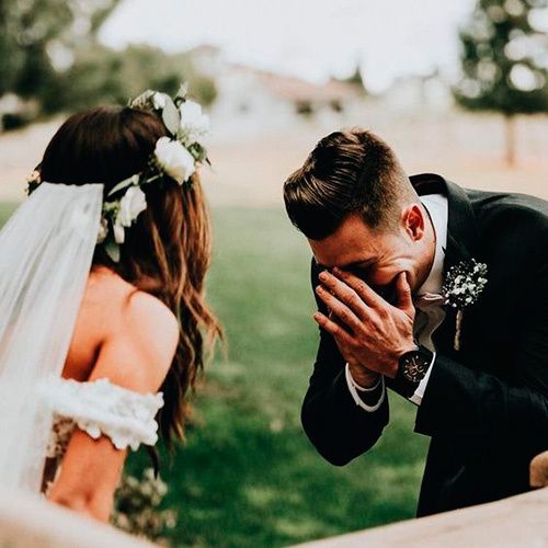 First Look: ¿a favor o en contra? - 1