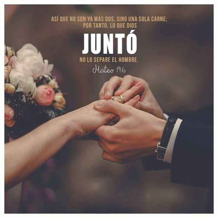 Llevar puesto el anillo de compromiso en el gran día - 1