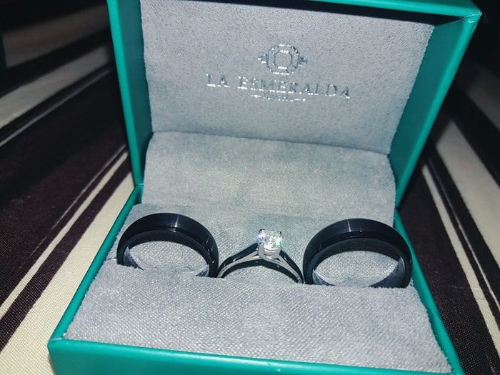 Alianzas y anillo de compromiso