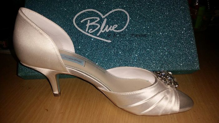 Mis hermosas zapatillas - 1