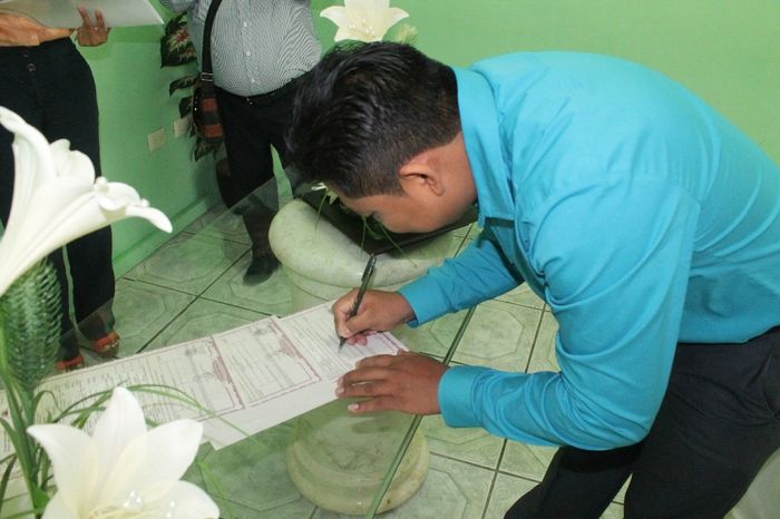 seguidamente las firmas