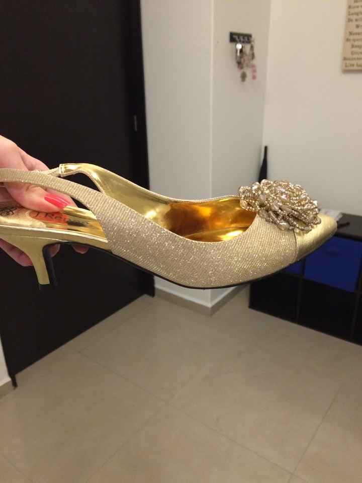 Aún no tengo zapatos :/  - 1