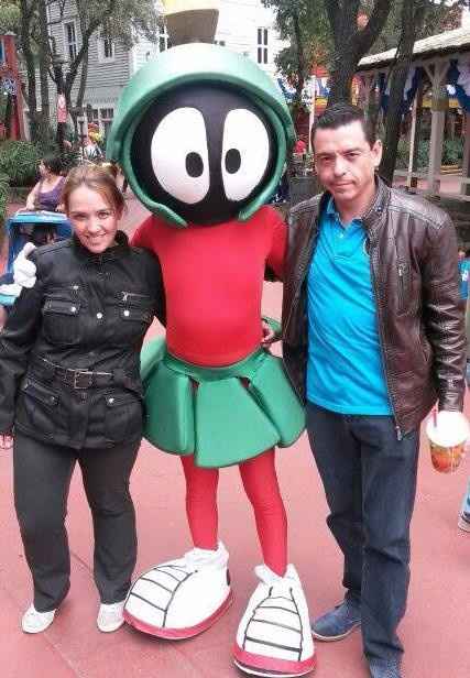 divirtiendonos en six flags